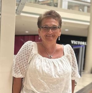 Meet your Posher, Sandra